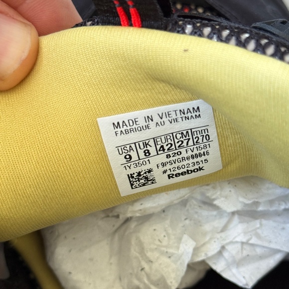 Reebok InstaPump Fury Trail 'Black Weathered Yellow' - Picture 10 of 12